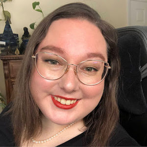 Meet your Posher, Roxanne